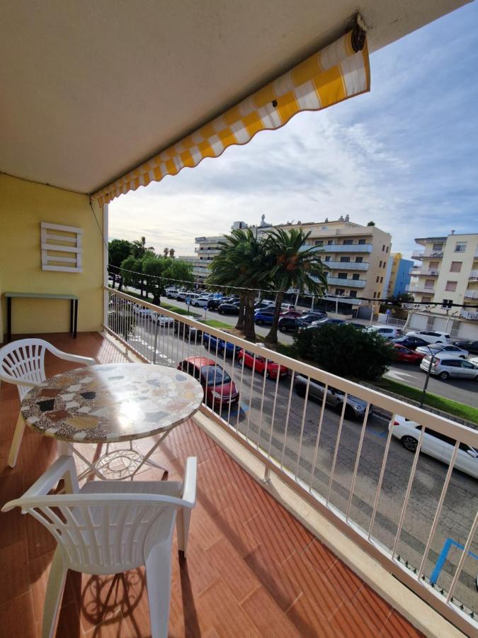 Beach Apartment Regueral Cambrils Luaran gambar
